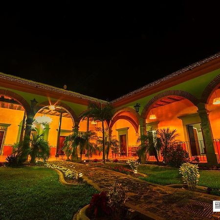 Hotel Mis Tres Sinaloas エクステリア 写真
